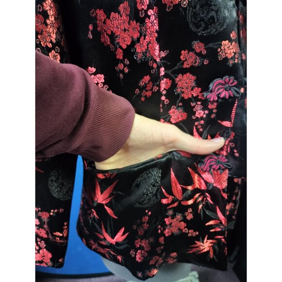 Vintage Asian-Inspired Black & Red Floral Satin Jacket With Frog Closures & Pock - Picture 5 of 8